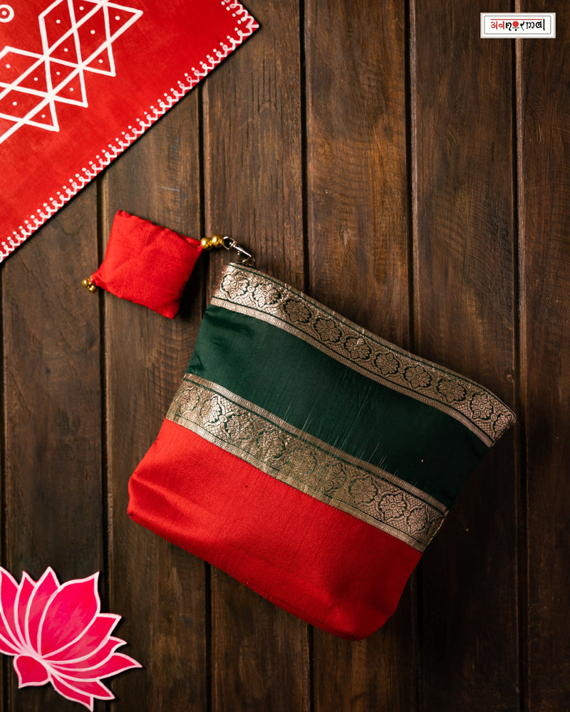 KAAVYA CLUTCHES